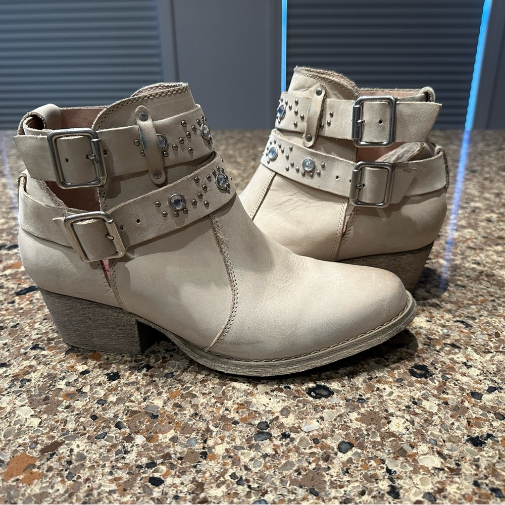 Betsey Johnson Cream Ankle Boots with Rhinestone and Buckle Details